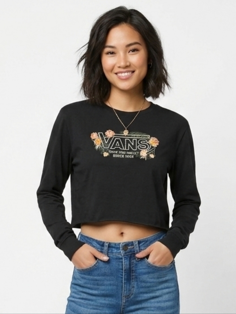 Vans Juniors Chasin Blooms Long Sleeve Cropped Top in black Size XS